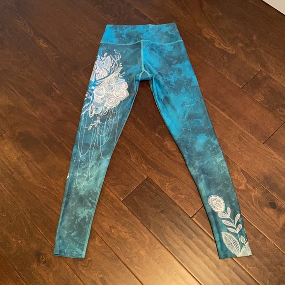 My Inner Fire yoga leggings - Picture 2 of 3